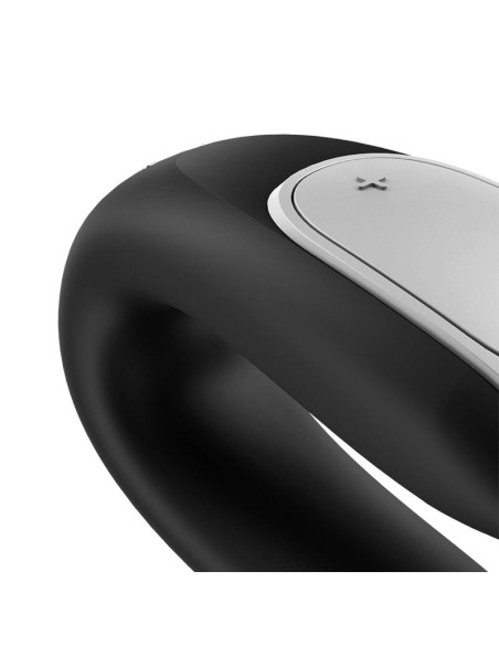 SATISFYER – DVIGUBAS „FUN PARTNER“ VIBRATORIUS JUODAS
